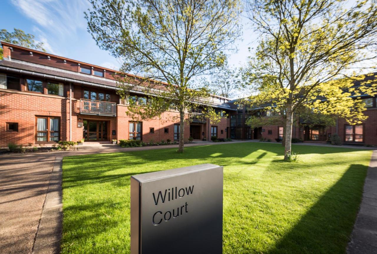 Hinxton Hall Hotel And Conference Centre Esterno foto