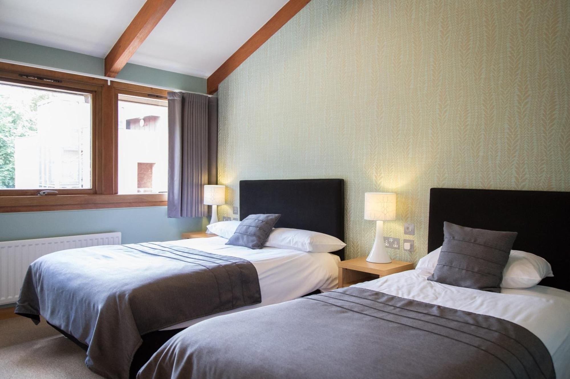 Hinxton Hall Hotel And Conference Centre Esterno foto