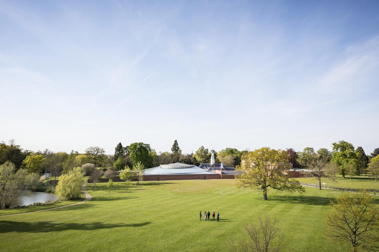 Hinxton Hall Hotel And Conference Centre Esterno foto