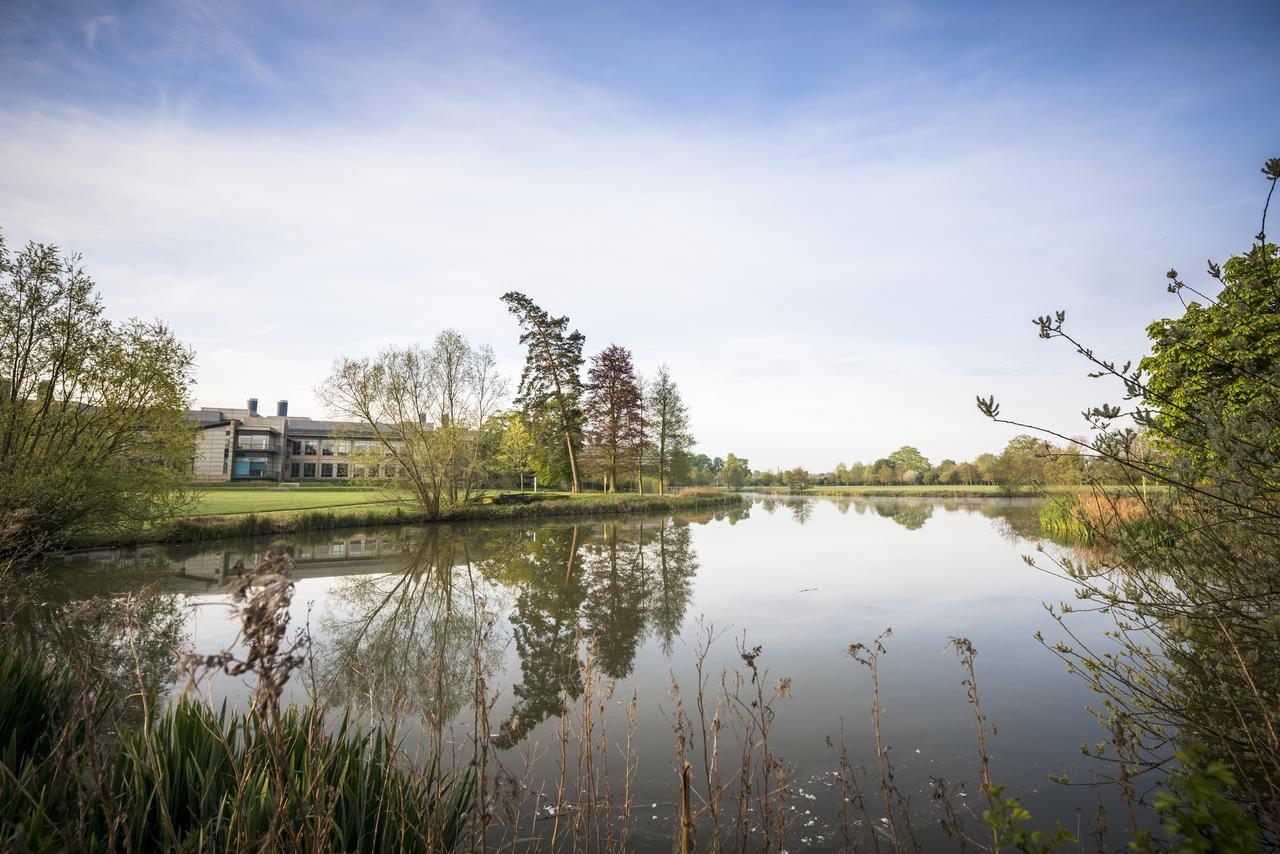 Hinxton Hall Hotel And Conference Centre Esterno foto