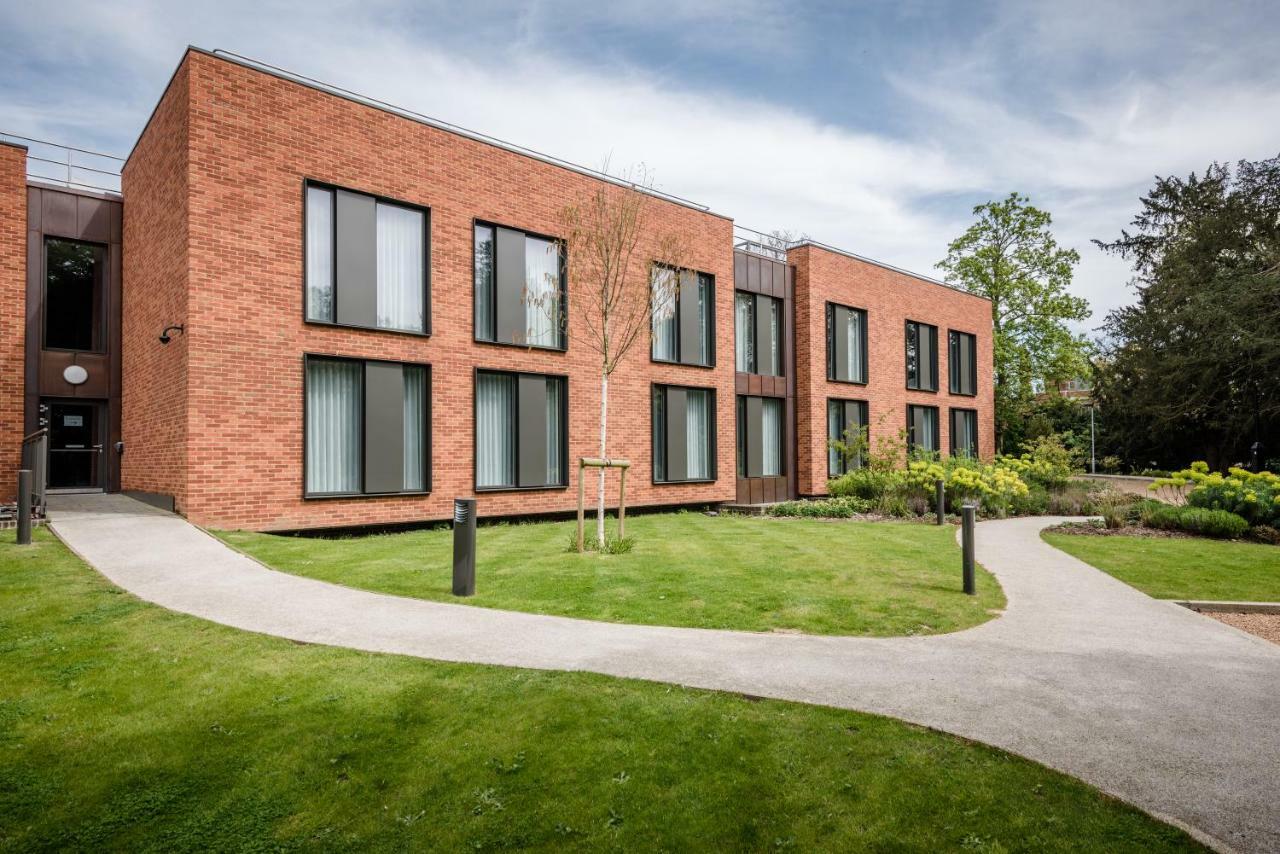 Hinxton Hall Hotel And Conference Centre Esterno foto